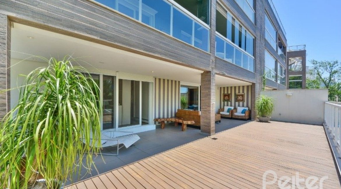 Apartamento à venda com 274m², 3 dormitórios, 3 suítes, 3 vagas, no bairro Cristal em Porto Alegre