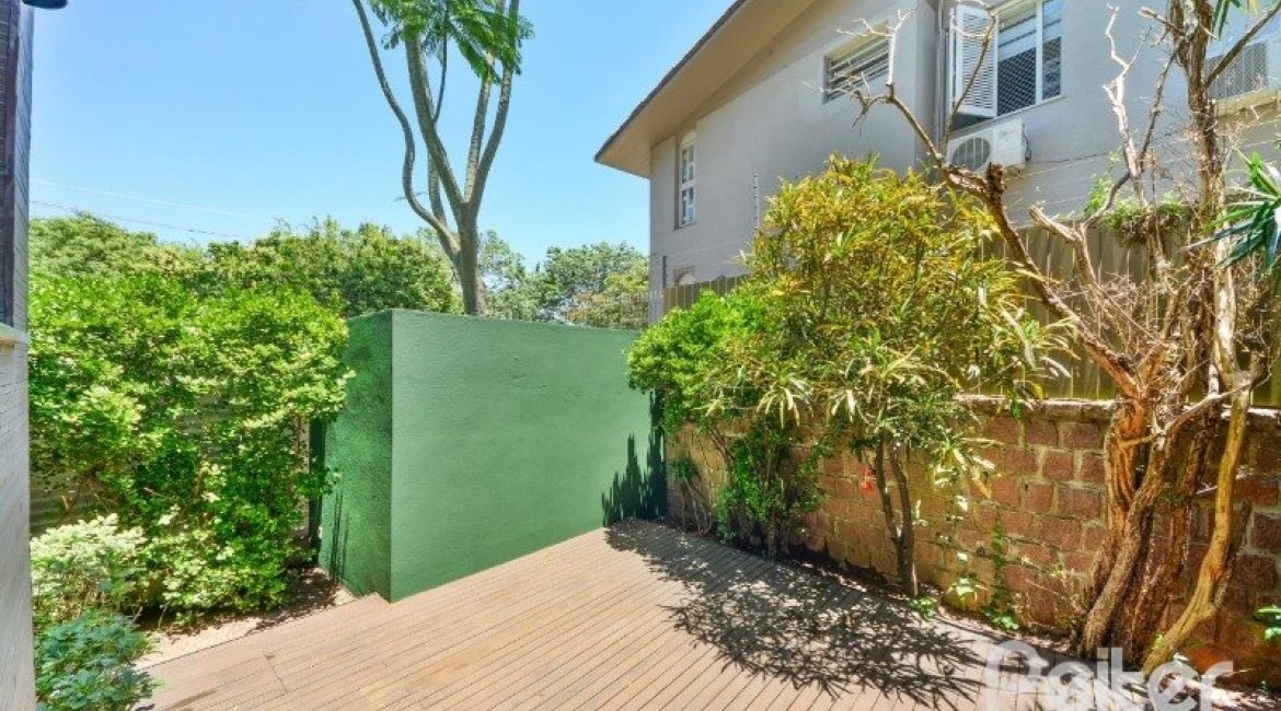 Apartamento à venda com 274m², 3 dormitórios, 3 suítes, 3 vagas, no bairro Cristal em Porto Alegre