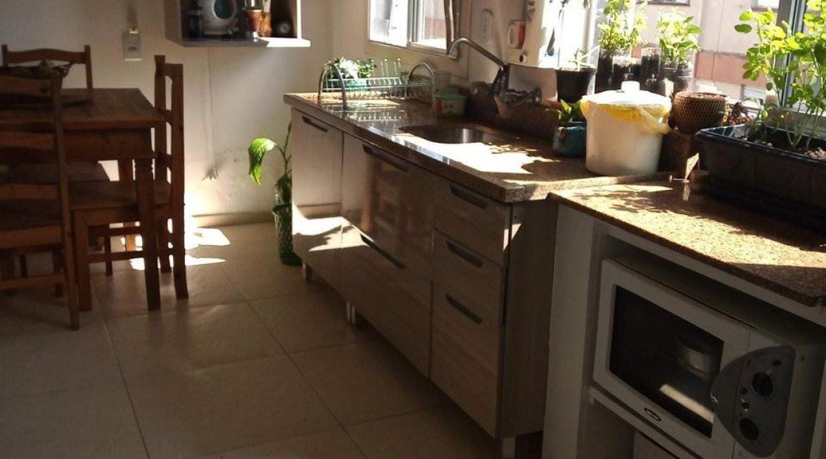 Apartamento à venda com 81m², 3 dormitórios, no bairro Cristal em Porto Alegre