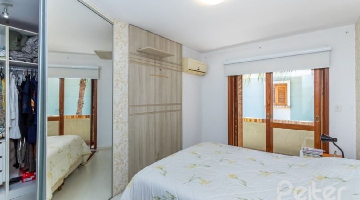  à venda, no bairro  em 