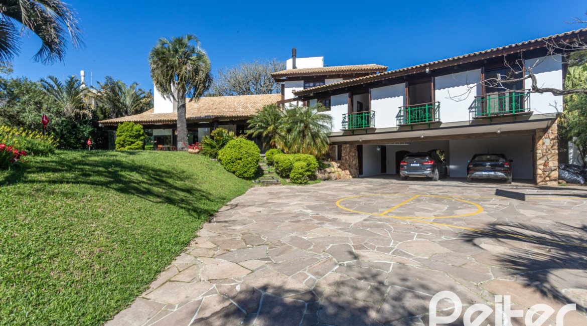 Casa em Condomínio à venda com 600m², 4 dormitórios, 4 suítes, 6 vagas, no bairro Cavalhada em PORTO ALEGRE