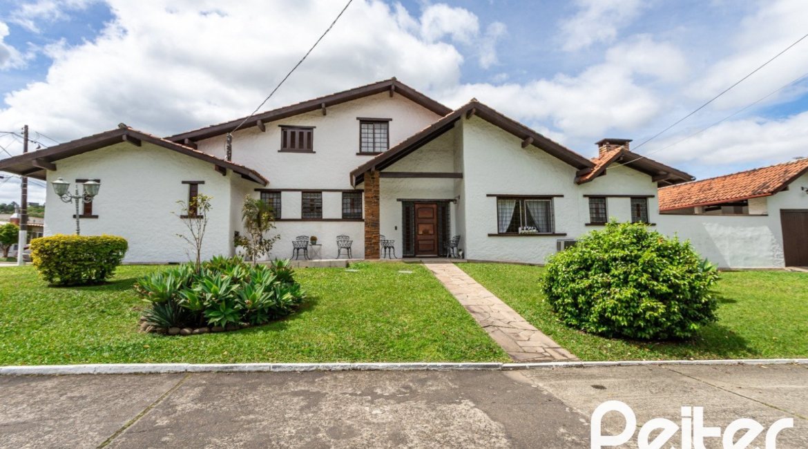 Casa em Condomínio à venda com 198m², 3 dormitórios, 1 suíte, 3 vagas, no bairro Ipanema em Porto Alegre