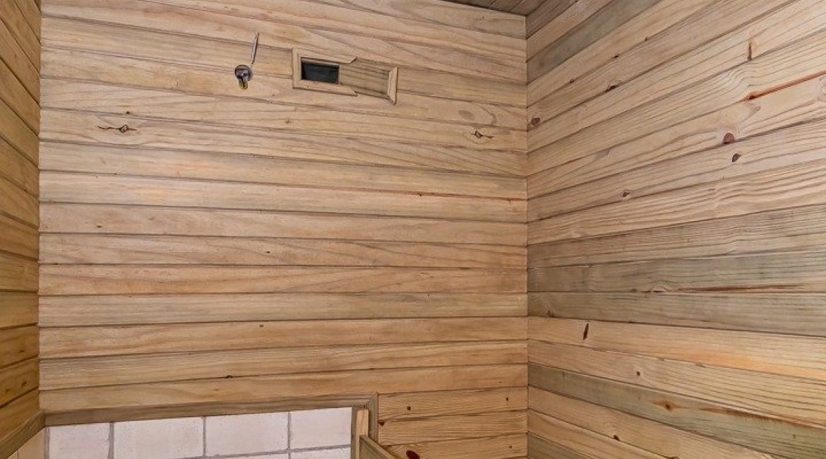 Casa em Condomínio à venda com 379m², 3 dormitórios, 1 suíte, 3 vagas, no bairro Nonoai em Porto Alegre