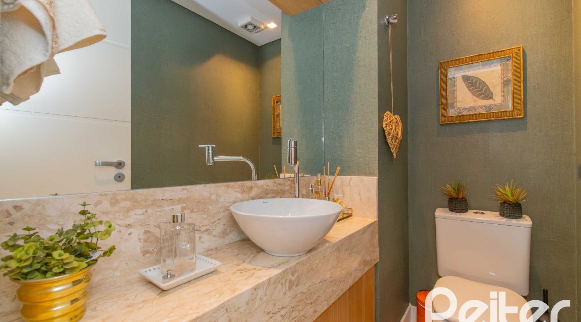 Apartamento à venda com 123m², 3 dormitórios, 3 suítes, 2 vagas, no bairro Tristeza em Porto Alegre