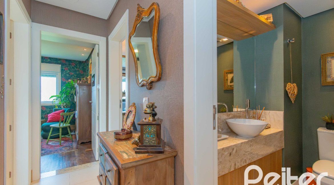 Apartamento à venda com 123m², 3 dormitórios, 3 suítes, 2 vagas, no bairro Tristeza em Porto Alegre