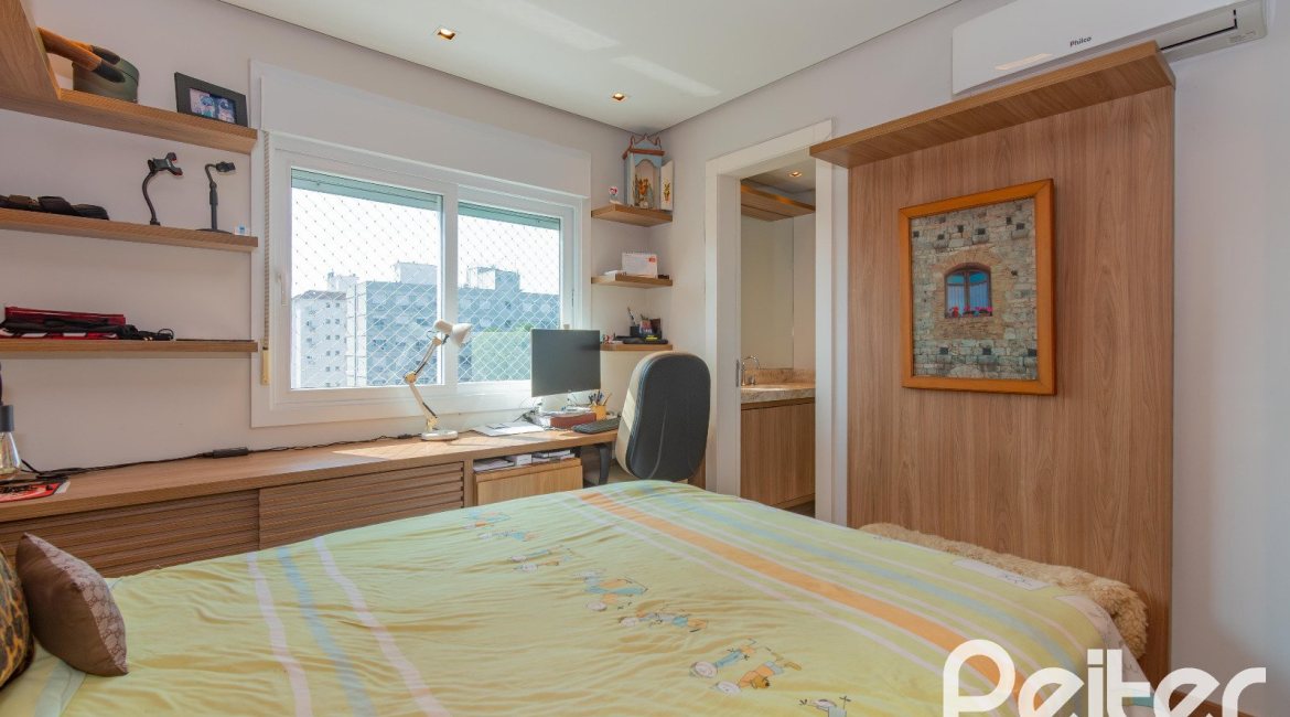 Apartamento à venda com 123m², 3 dormitórios, 3 suítes, 2 vagas, no bairro Tristeza em Porto Alegre