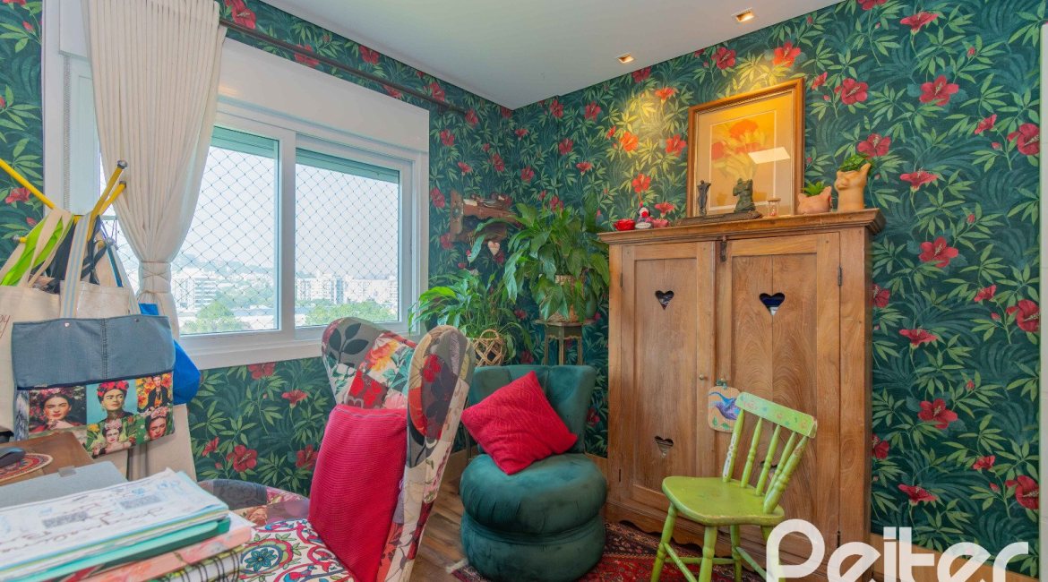 Apartamento à venda com 123m², 3 dormitórios, 3 suítes, 2 vagas, no bairro Tristeza em Porto Alegre