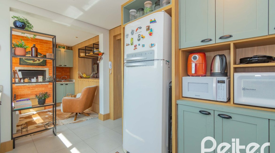 Apartamento à venda com 123m², 3 dormitórios, 3 suítes, 2 vagas, no bairro Tristeza em Porto Alegre