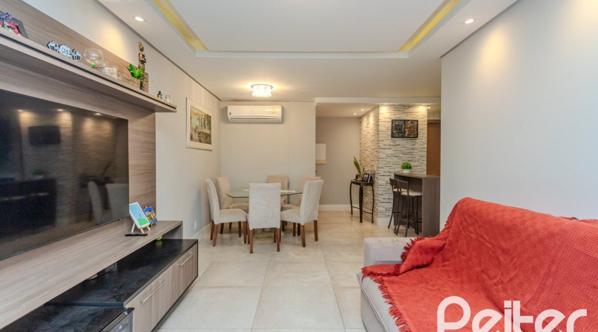 Apartamento à venda com 89m², 3 dormitórios, 1 suíte, 1 vaga, no bairro Ipanema em PORTO ALEGRE