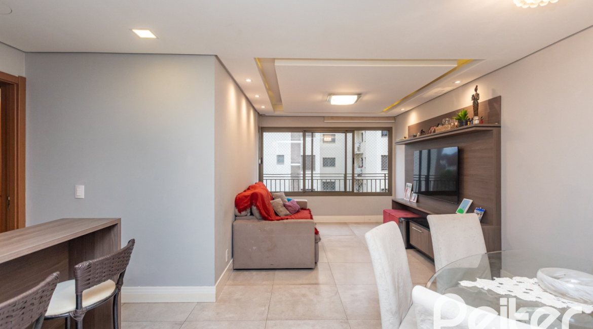 Apartamento à venda com 89m², 3 dormitórios, 1 suíte, 1 vaga, no bairro Ipanema em PORTO ALEGRE