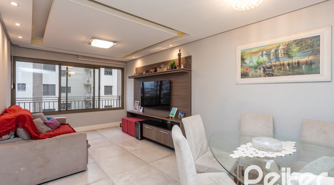 Apartamento à venda com 89m², 3 dormitórios, 1 suíte, 1 vaga, no bairro Ipanema em PORTO ALEGRE