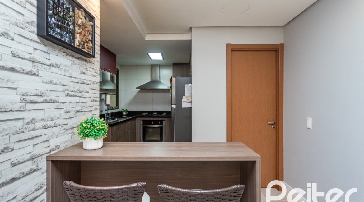 Apartamento à venda com 89m², 3 dormitórios, 1 suíte, 1 vaga, no bairro Ipanema em PORTO ALEGRE