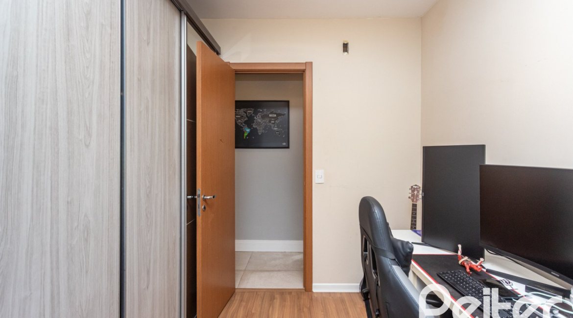 Apartamento à venda com 89m², 3 dormitórios, 1 suíte, 1 vaga, no bairro Ipanema em PORTO ALEGRE