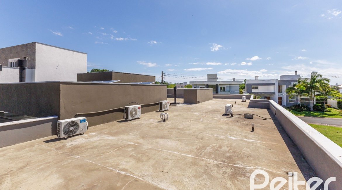 Casa em Condomínio à venda com 370m², 3 dormitórios, 3 suítes, 4 vagas, no bairro Terra Ville em PORTO ALEGRE