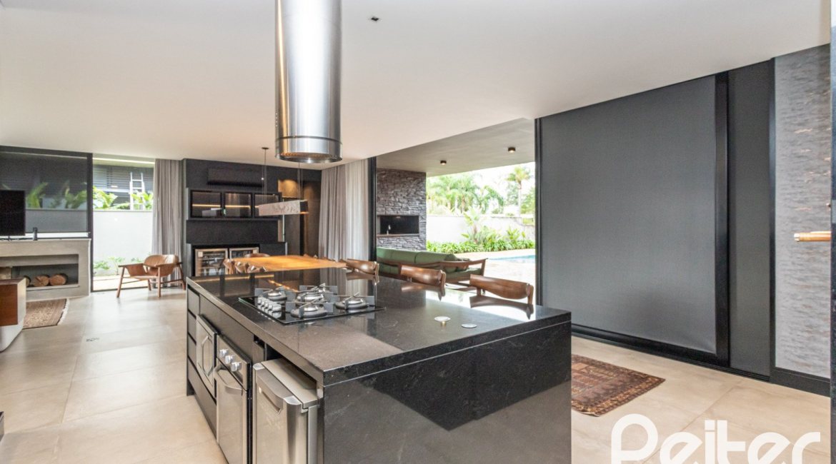 Casa em Condomínio à venda com 327m², 3 dormitórios, 3 suítes, 4 vagas, no bairro Terra Ville em PORTO ALEGRE