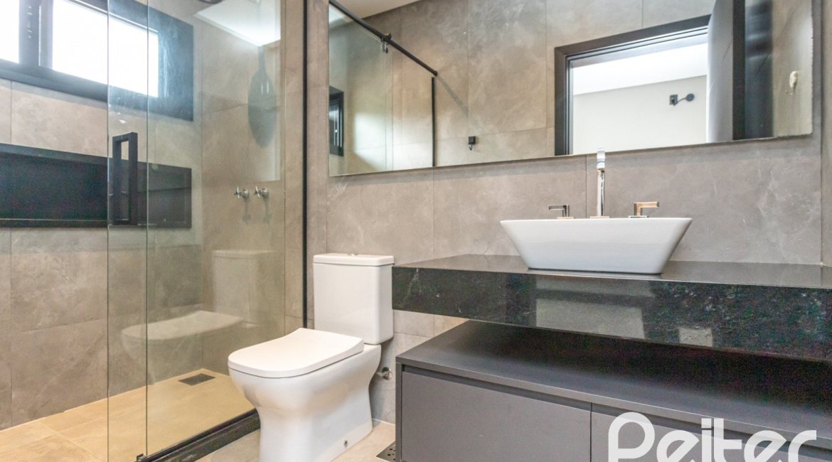 Casa em Condomínio à venda com 327m², 3 dormitórios, 3 suítes, 4 vagas, no bairro Terra Ville em PORTO ALEGRE