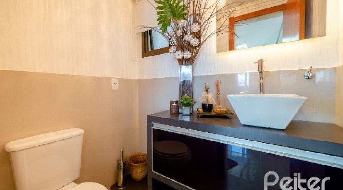 Apartamento à venda com 94m², 3 dormitórios, 1 suíte, 2 vagas, no bairro Tristeza em Porto Alegre