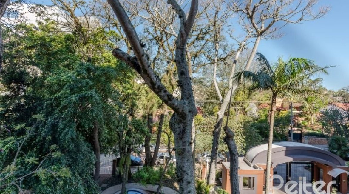 Apartamento à venda com 94m², 3 dormitórios, 1 suíte, 2 vagas, no bairro Tristeza em Porto Alegre