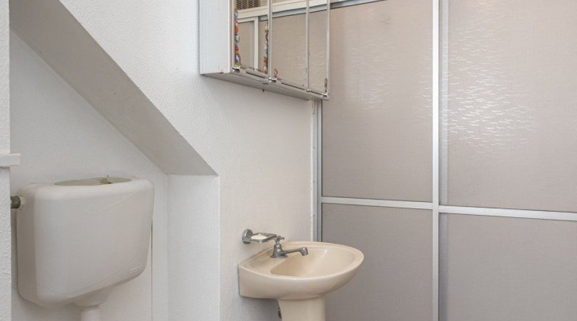 Casa em Condomínio à venda com 322m², 3 dormitórios, 1 suíte, 4 vagas, no bairro Jardim Isabel em Porto Alegre