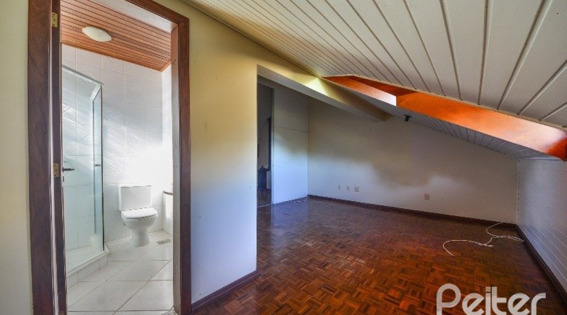 Casa em Condomínio à venda com 317m², 4 dormitórios, 4 suítes, 4 vagas, no bairro Tristeza em Porto Alegre