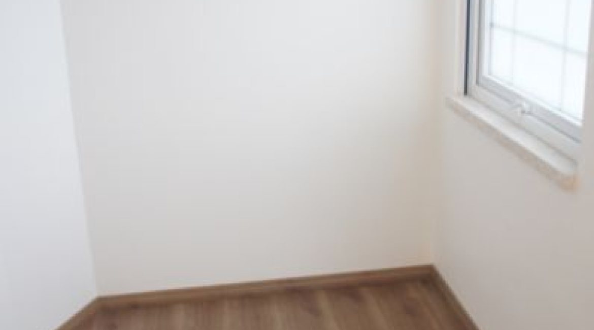 Casa em Condomínio à venda com 263m², 3 dormitórios, 1 suíte, 3 vagas, no bairro Mountain Ville em PORTO ALEGRE