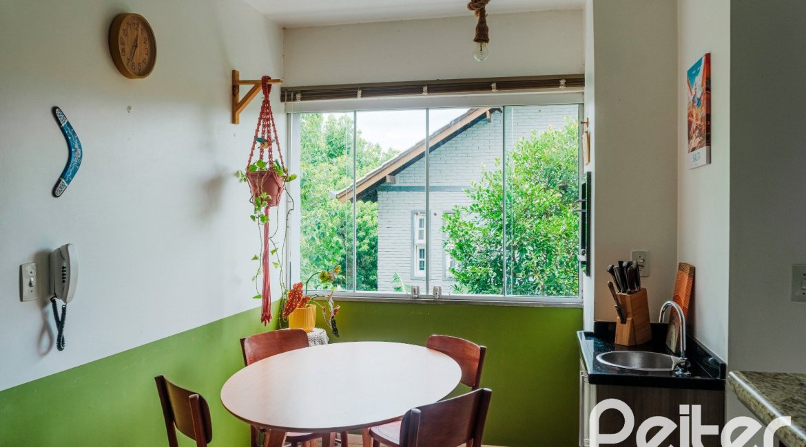 Apartamento à venda com 66m², 3 dormitórios, 1 vaga, no bairro Tristeza em Porto Alegre