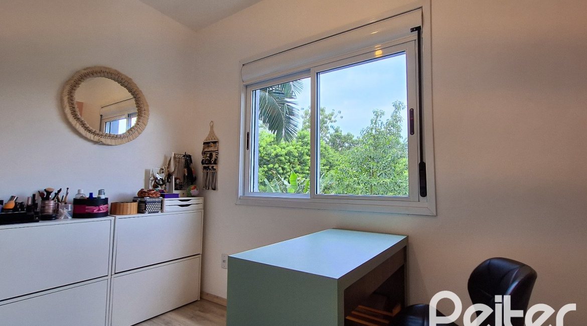 Apartamento à venda com 66m², 3 dormitórios, 1 vaga, no bairro Tristeza em Porto Alegre