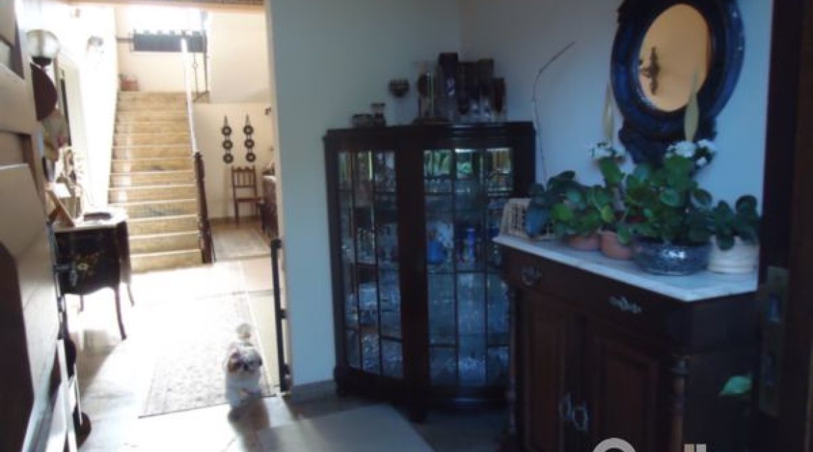 Casa à venda com 495m², 5 dormitórios, 1 suíte, 3 vagas, no bairro Vila Conceição em Porto Alegre