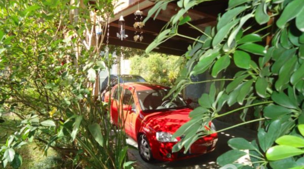 Casa à venda com 495m², 5 dormitórios, 1 suíte, 3 vagas, no bairro Vila Conceição em Porto Alegre