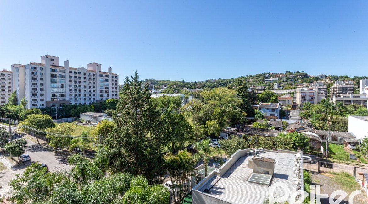 Apartamento à venda com 69m², 2 dormitórios, 1 suíte, 1 vaga, no bairro Tristeza em Porto Alegre
