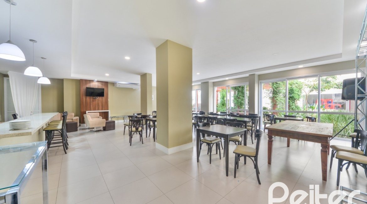 Apartamento à venda com 69m², 2 dormitórios, 1 suíte, 1 vaga, no bairro Tristeza em Porto Alegre