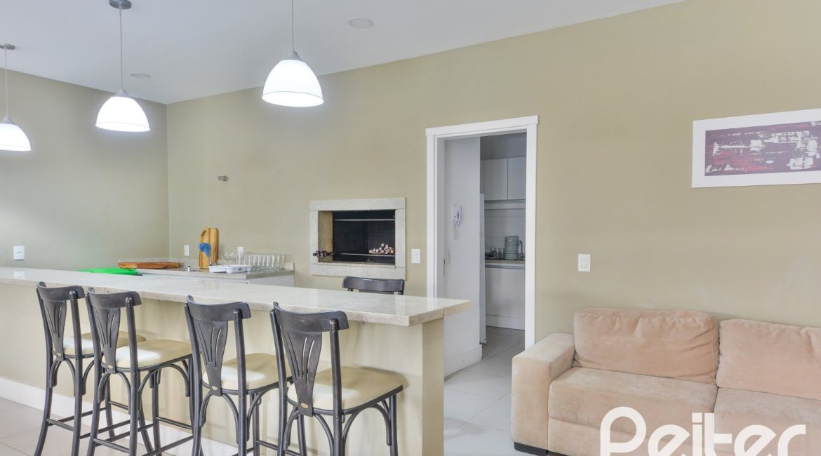 Apartamento à venda com 69m², 2 dormitórios, 1 suíte, 1 vaga, no bairro Tristeza em Porto Alegre