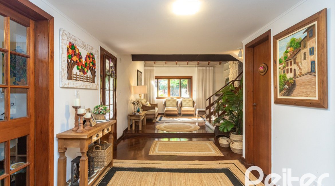 Casa em Condomínio à venda com 220m², 3 dormitórios, 1 suíte, 2 vagas, no bairro Ipanema em Porto Alegre