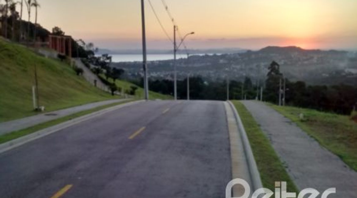  à venda, no bairro  em 