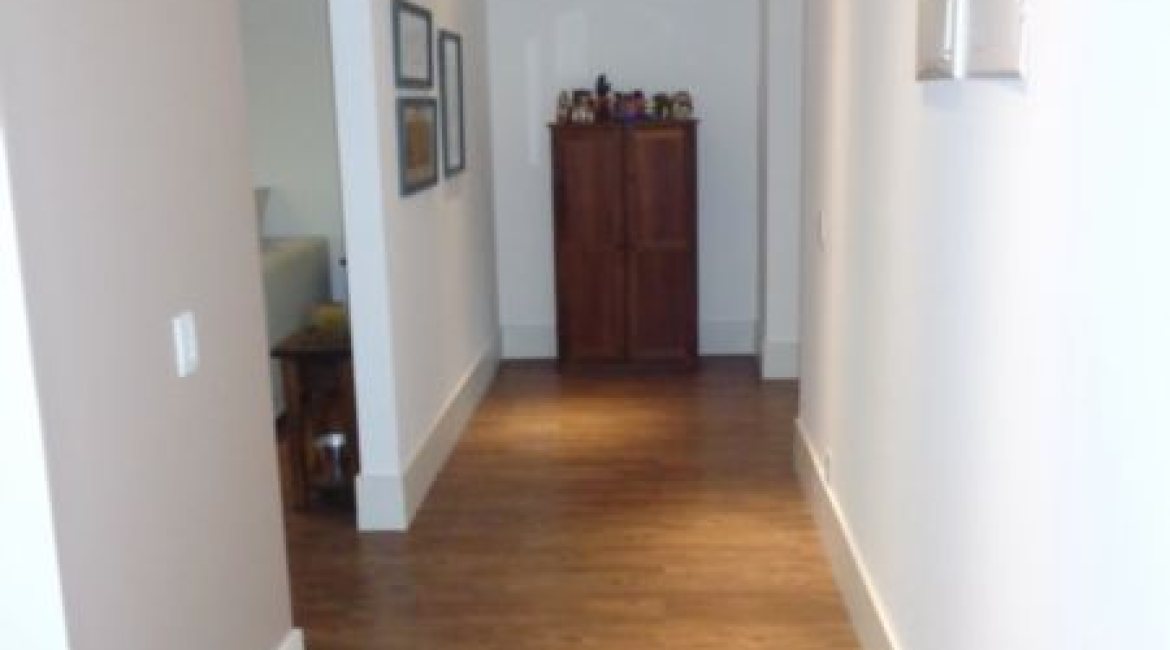 Casa em Condomínio à venda com 392m², 3 dormitórios, 1 suíte, 2 vagas, no bairro Terra Ville em Porto Alegre