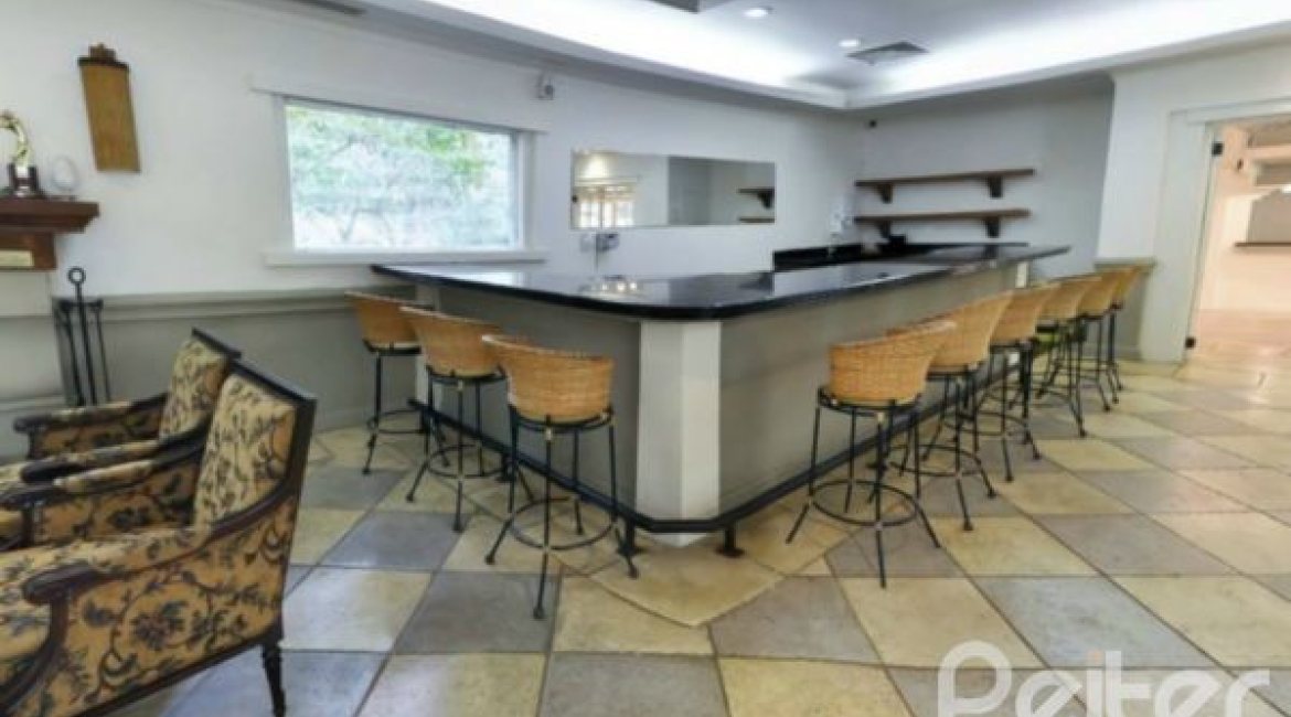 Casa em Condomínio à venda com 392m², 3 dormitórios, 1 suíte, 2 vagas, no bairro Terra Ville em Porto Alegre