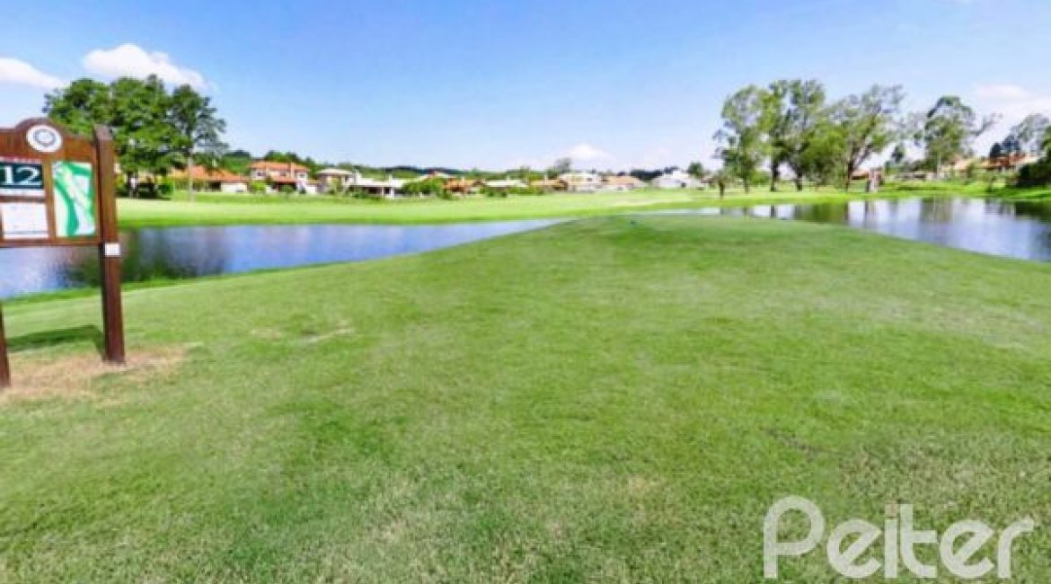 Casa em Condomínio à venda com 392m², 3 dormitórios, 1 suíte, 2 vagas, no bairro Terra Ville em Porto Alegre