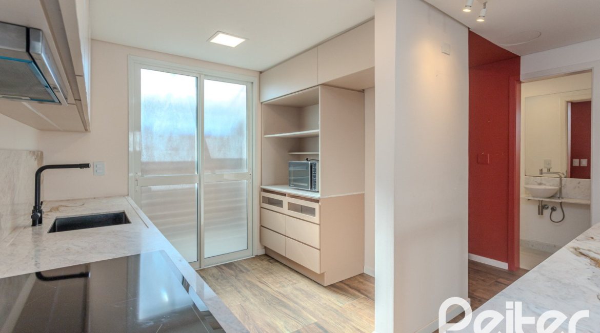 Casa em Condomínio à venda com 169m², 3 dormitórios, 1 suíte, 2 vagas, no bairro Tristeza em PORTO ALEGRE