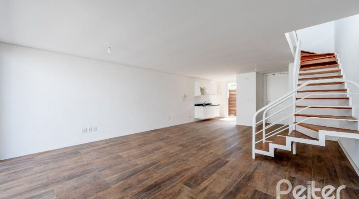 Casa em Condomínio à venda com 169m², 3 dormitórios, 1 suíte, 2 vagas, no bairro Tristeza em PORTO ALEGRE