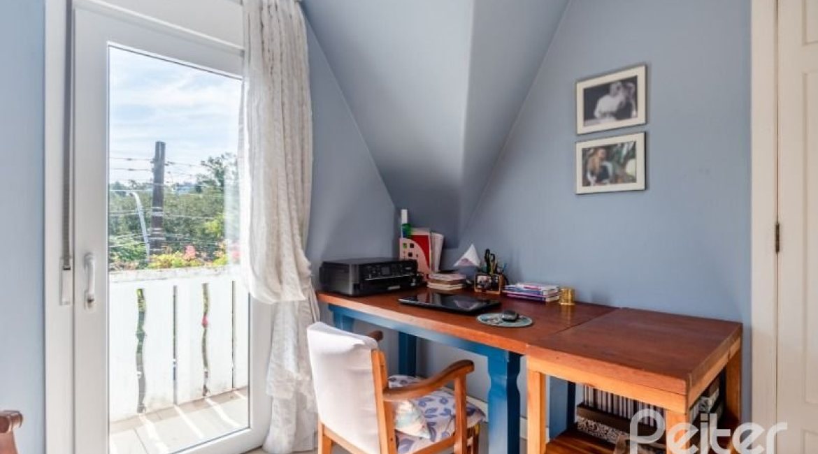  à venda, no bairro  em 