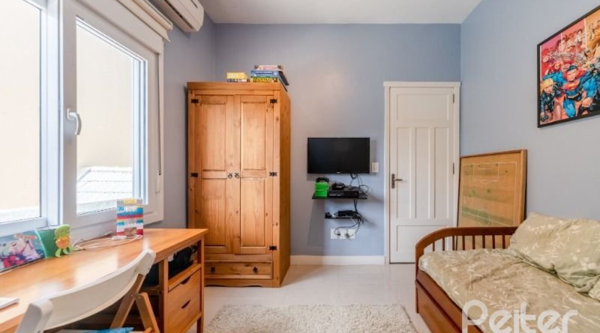  à venda, no bairro  em 