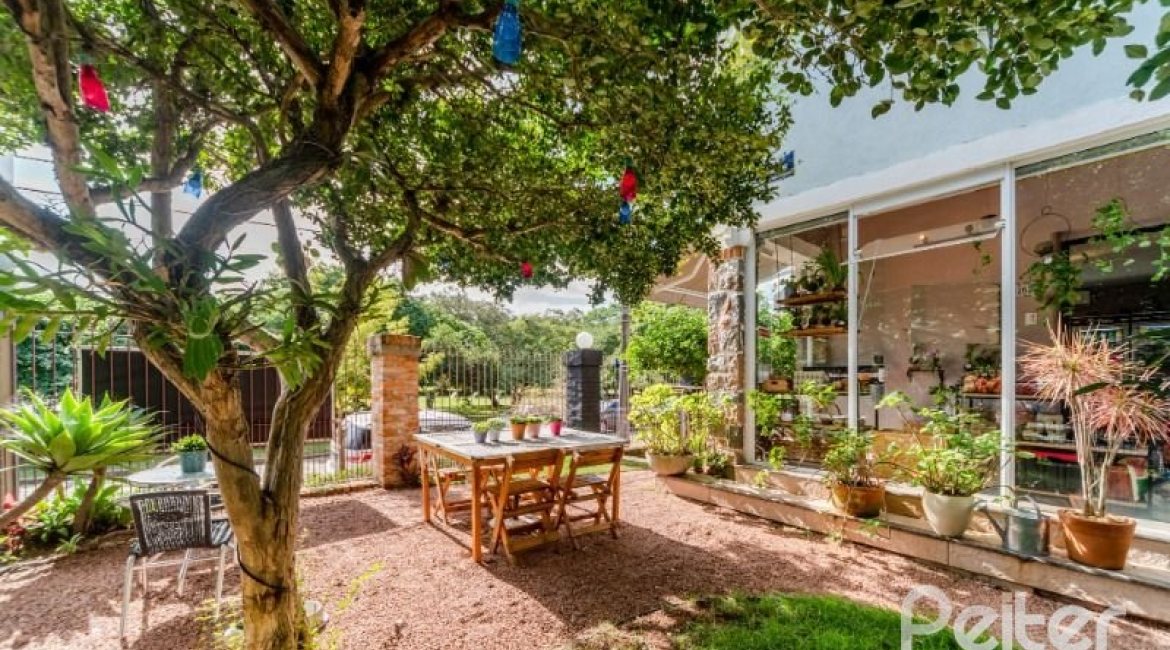  à venda, no bairro  em 