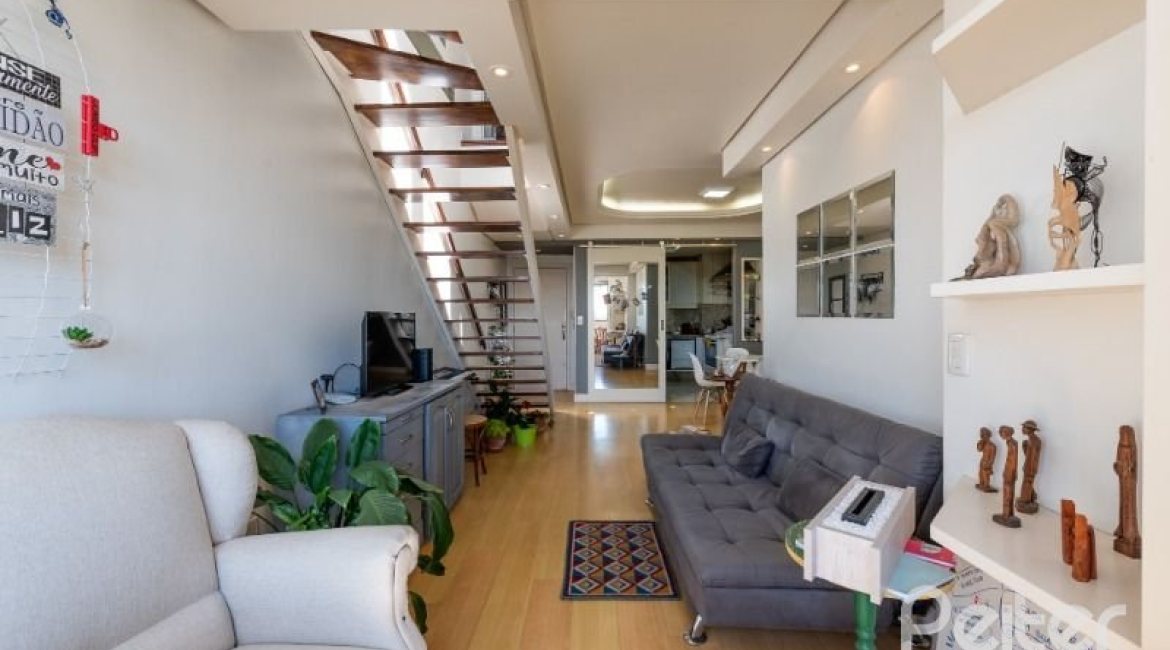 Cobertura à venda com 191m², 3 dormitórios, 1 suíte, 2 vagas, no bairro Tristeza em PORTO ALEGRE