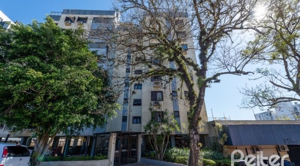 Cobertura à venda com 191m², 3 dormitórios, 1 suíte, 2 vagas, no bairro Tristeza em PORTO ALEGRE