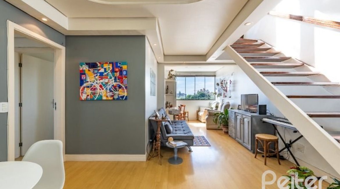Cobertura à venda com 191m², 3 dormitórios, 1 suíte, 2 vagas, no bairro Tristeza em PORTO ALEGRE