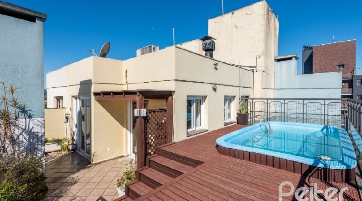 Cobertura à venda com 191m², 3 dormitórios, 1 suíte, 2 vagas, no bairro Tristeza em PORTO ALEGRE
