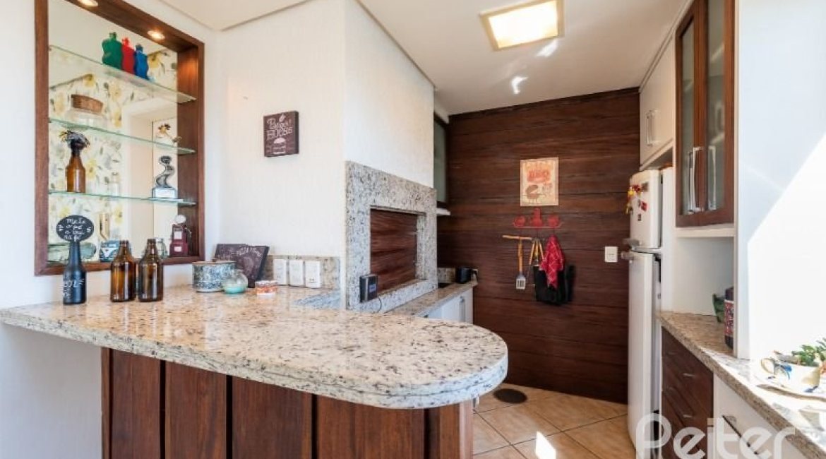 Cobertura à venda com 191m², 3 dormitórios, 1 suíte, 2 vagas, no bairro Tristeza em PORTO ALEGRE