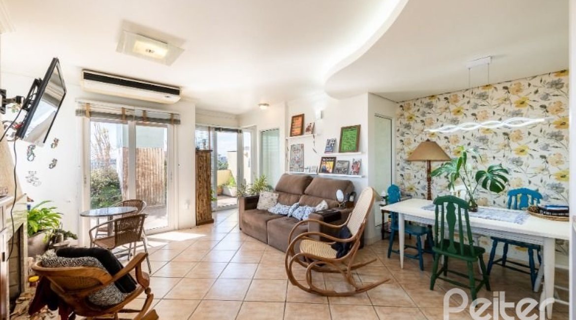 Cobertura à venda com 191m², 3 dormitórios, 1 suíte, 2 vagas, no bairro Tristeza em PORTO ALEGRE