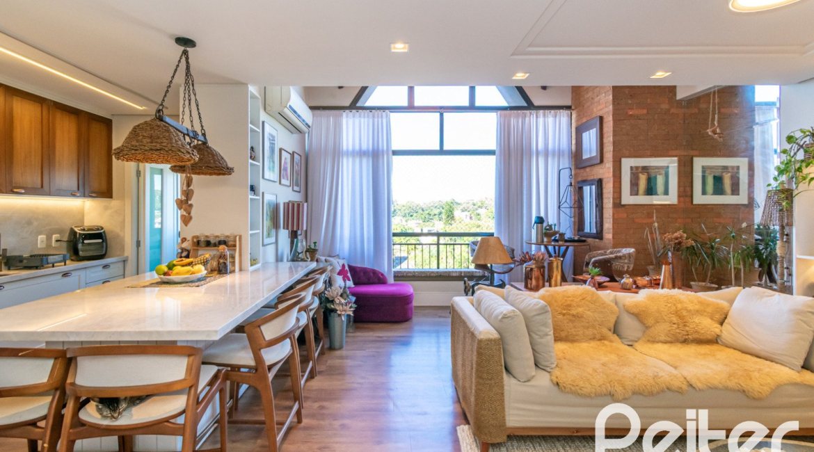 Cobertura à venda com 174m², 3 dormitórios, 1 suíte, 3 vagas, no bairro Tristeza em Porto Alegre