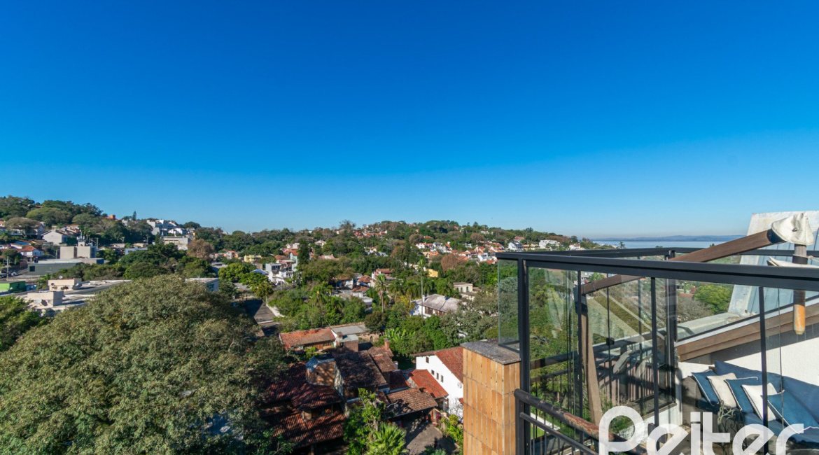 Cobertura à venda com 174m², 3 dormitórios, 1 suíte, 3 vagas, no bairro Tristeza em Porto Alegre
